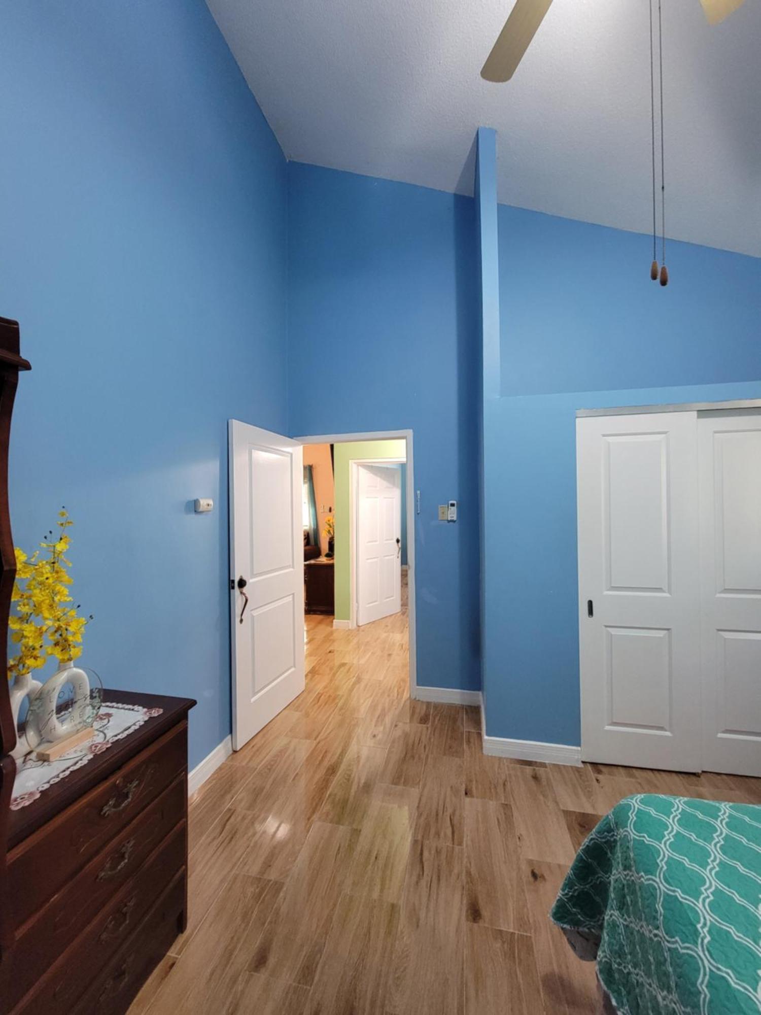 Comfortable Strategic Lodging Quarters Spanish Town Exterior photo