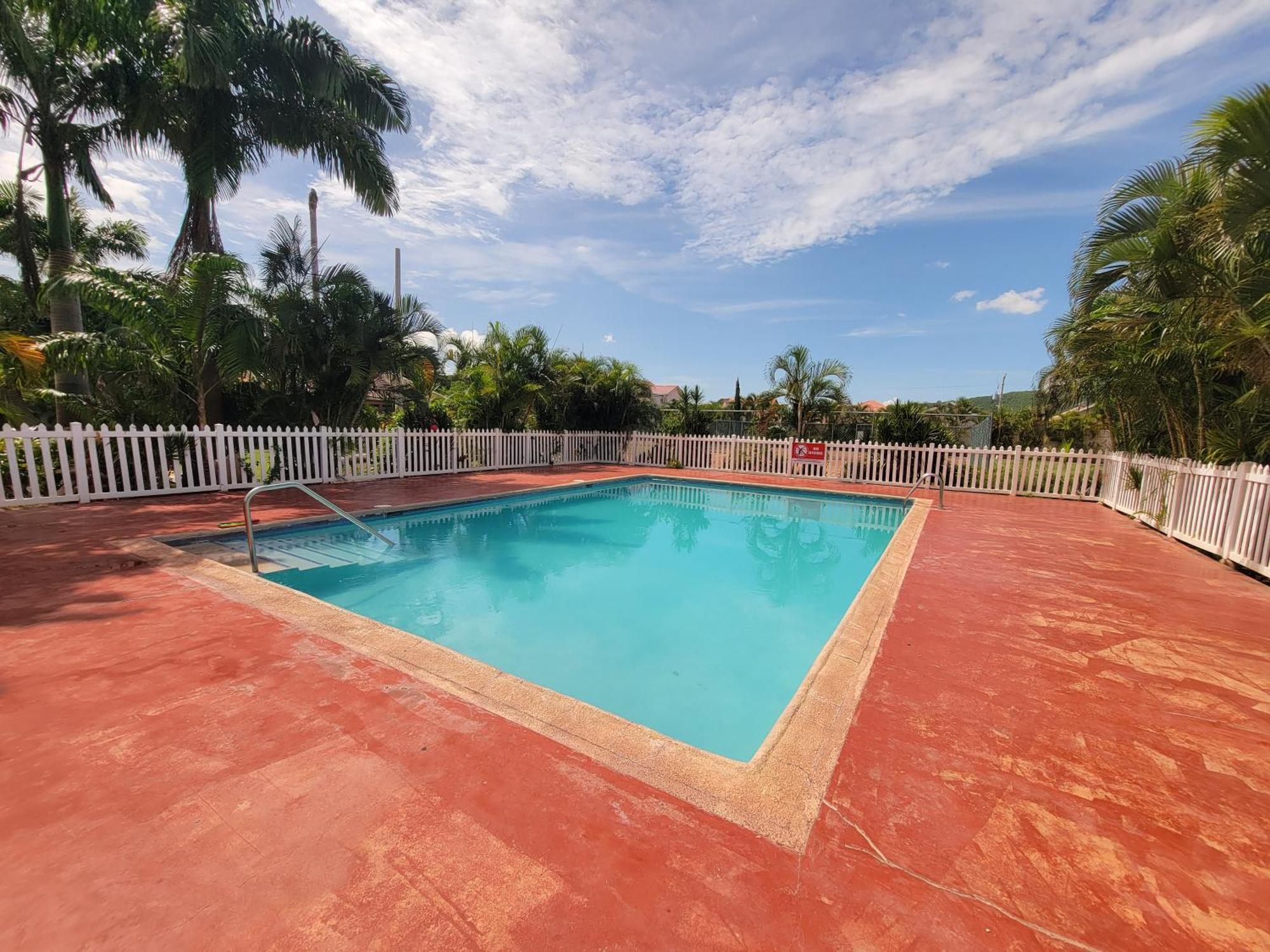 Comfortable Strategic Lodging Quarters Spanish Town Exterior photo